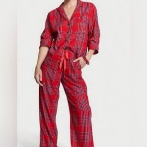 Victoria's Secret Flannel Pajama 
Set Red Plaid Size Medium NWT